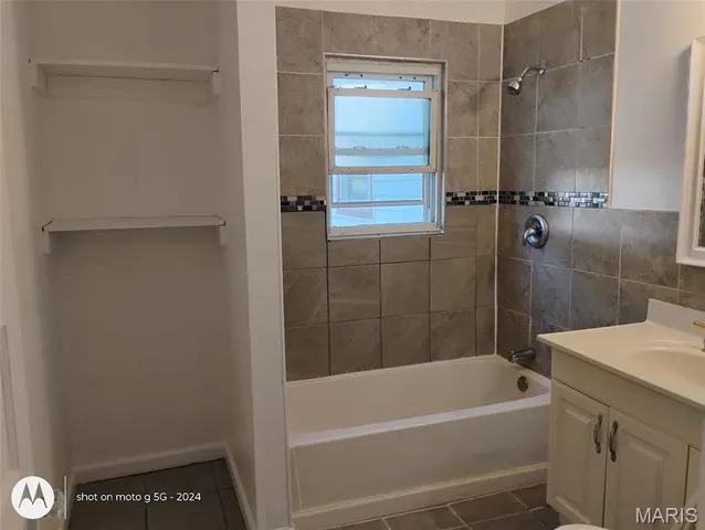 $235,000 | 19 Shumate Avenue, Maryland Heights, MO 63043