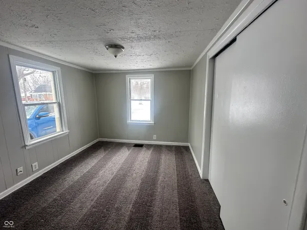 $72,500 | 2415 East 9th Street, Anderson, IN 46012