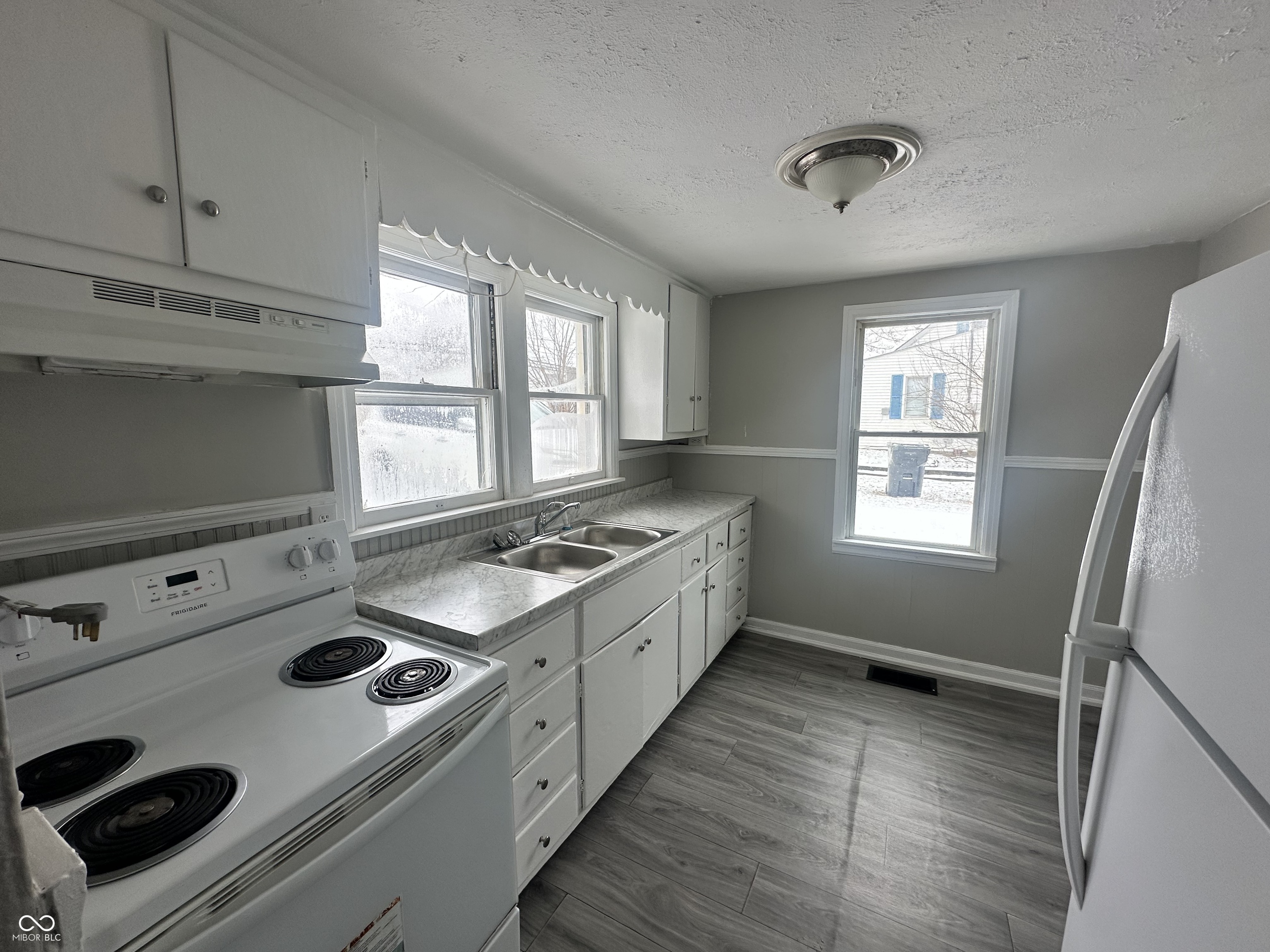 2415 East 9th Street Anderson, IN 46012 - Photo 9 of 20