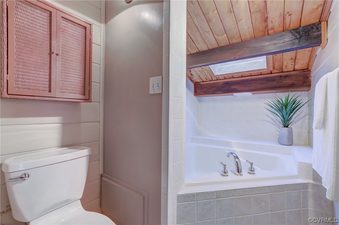 810 Jordan Point Road Hopewell, VA 23860 - Photo 35 of 50 Primary Bath Soaking Tub