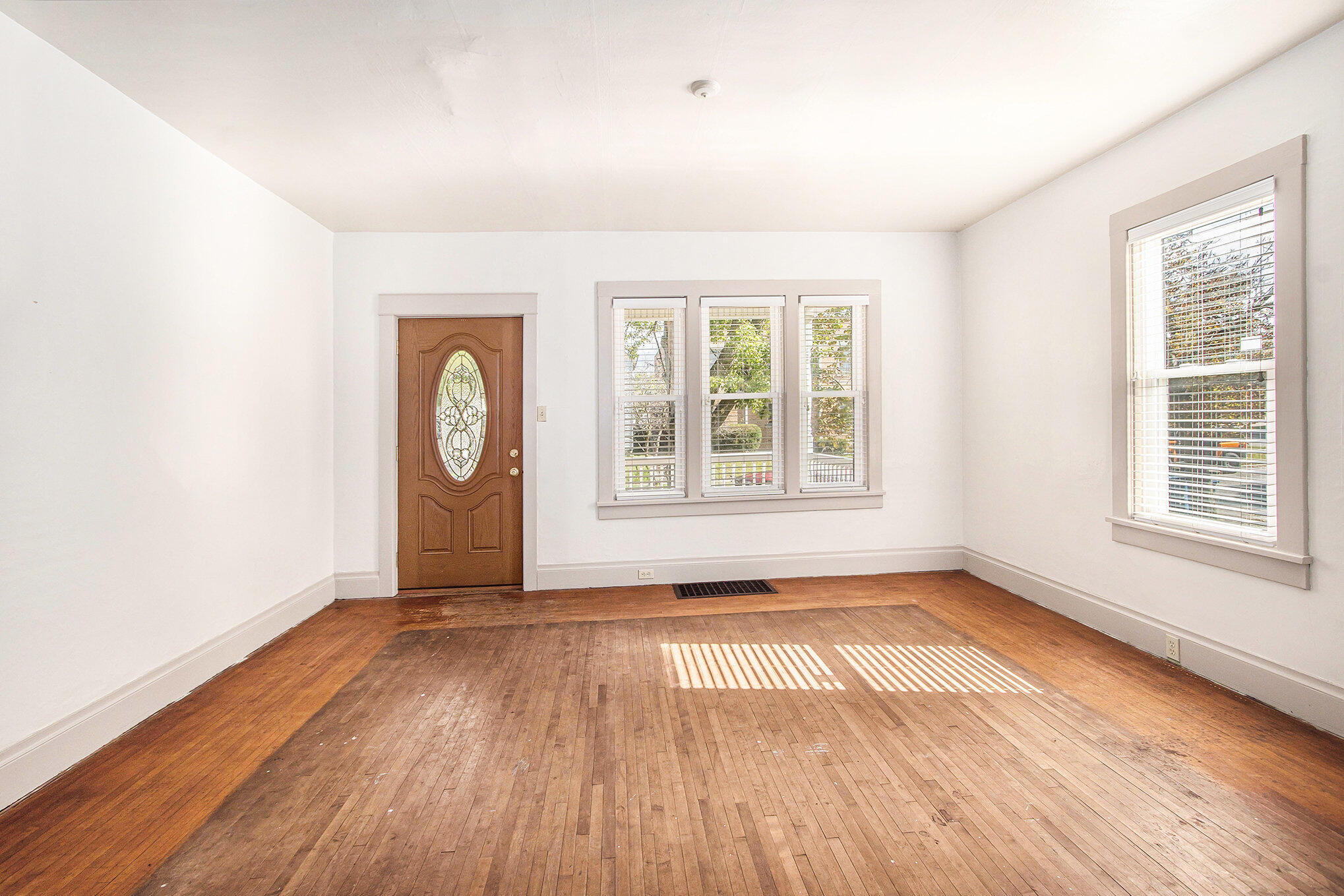 Undisclosed Address Manistee, MI 49660 - Photo 6 of 19 Living Room