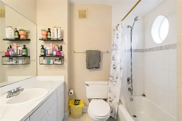 $379,000 | 19620 Southwest 103rd Court, Unit 11, Cutler Bay, FL 33157