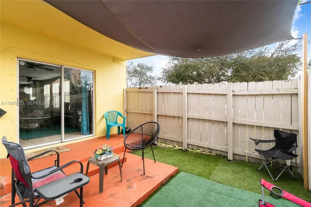 $379,000 | 19620 Southwest 103rd Court, Unit 11, Cutler Bay, FL 33157