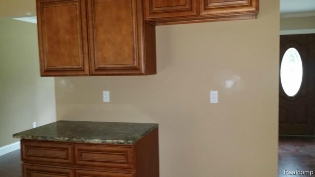 8960 Millis Road Utica, MI 48317 - Photo 9 of 20 20140811_110737.jpg