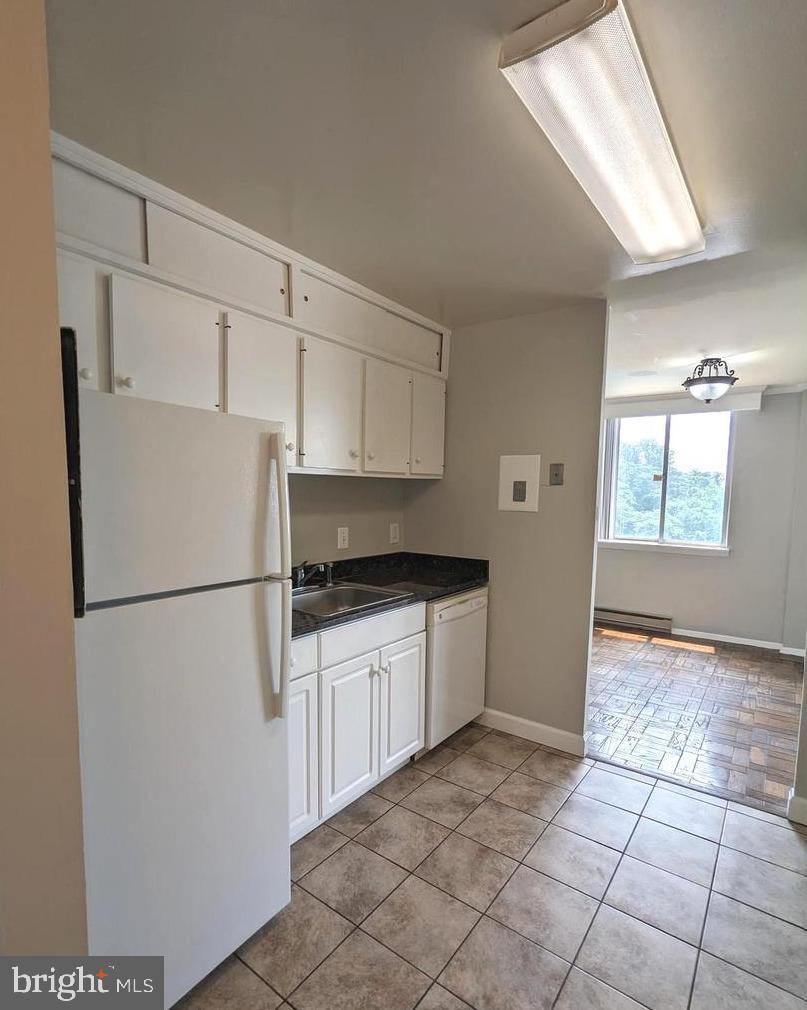 3245 Rio Drive, Unit 702 Falls Church, VA 22041 - Photo 5 of 10