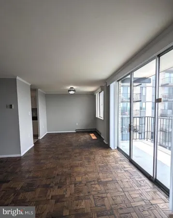 $2,400 | 3245 Rio Drive, Unit 702, Falls Church, VA 22041