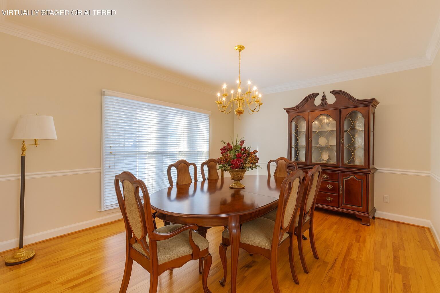 3245 Stage Run Hixson, TN 37343 - Photo 7 of 51 Staged Dining Room