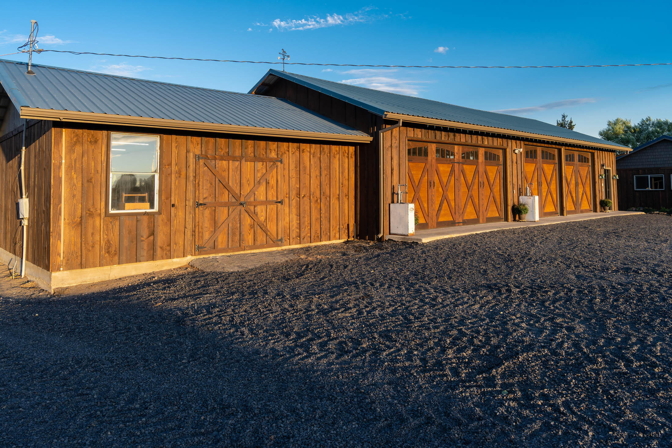 62600 Dodds Road Bend, OR 97701 - Photo 10 of 43 Garage-2-Oregon-Dodds-Road