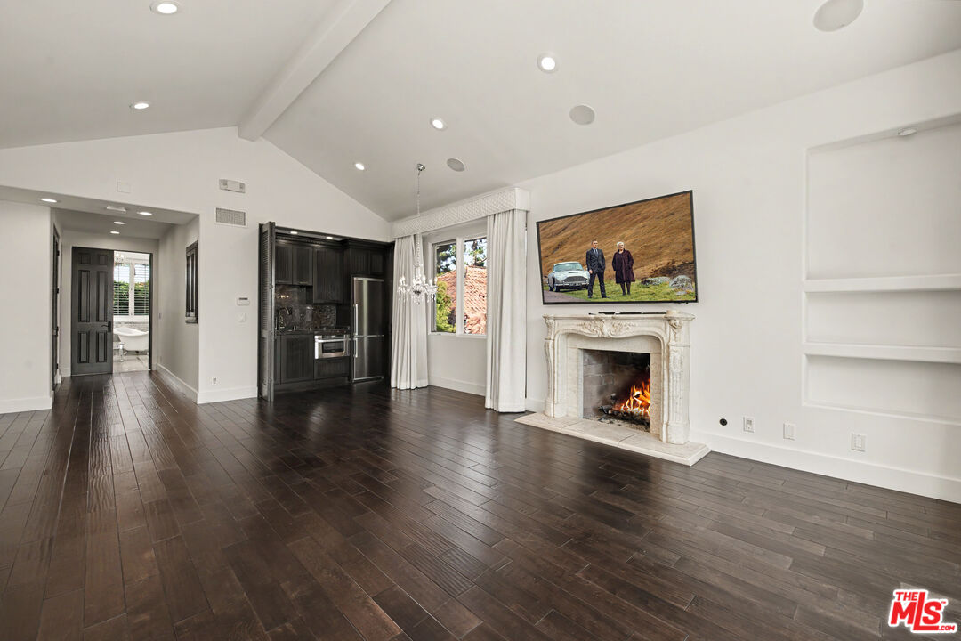 12608 Promontory Road Los Angeles, CA 90049 - Photo 29 of 59