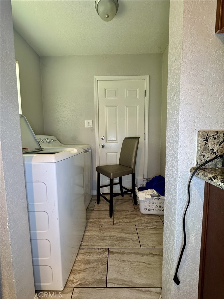 1368 Indian Sage Road Lancaster, CA 93534 - Photo 9 of 43 Laundry Room