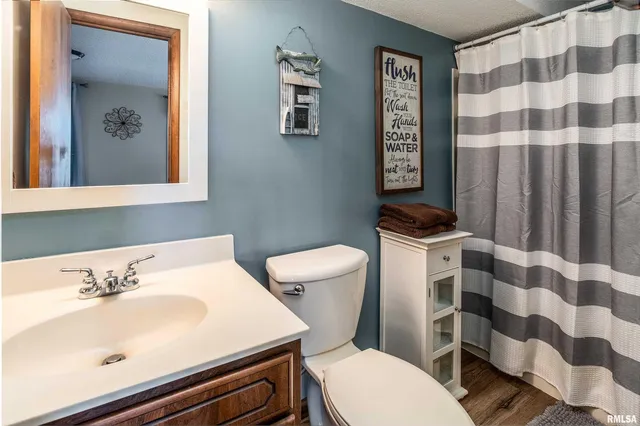 $499,000 | 135 Oak Circle, Goreville, IL 62939