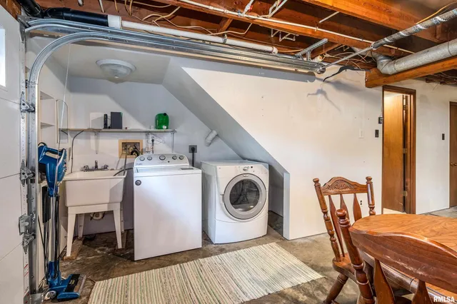 $499,000 | 135 Oak Circle, Goreville, IL 62939