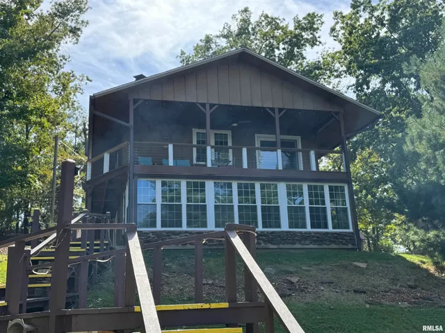 $499,000 | 135 Oak Circle, Goreville, IL 62939