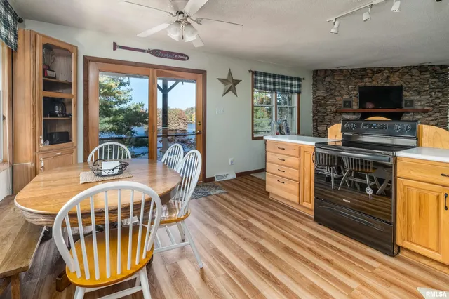 $499,000 | 135 Oak Circle, Goreville, IL 62939