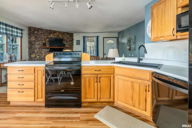 $499,000 | 135 Oak Circle, Goreville, IL 62939