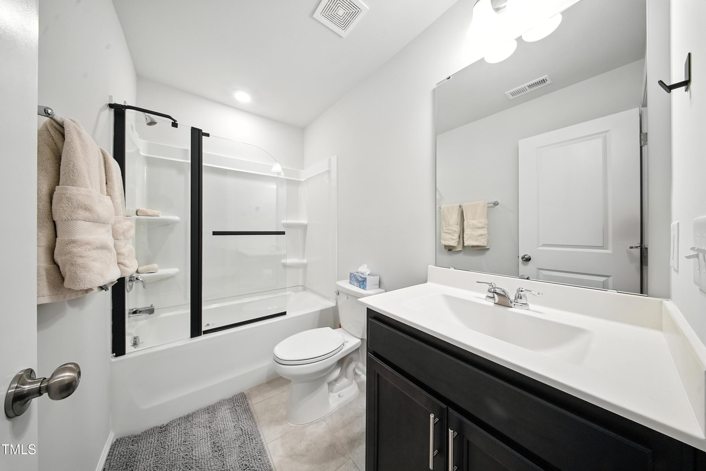 5205 Invention Way Raleigh, NC 27616 - Photo 5 of 23 DSC02065