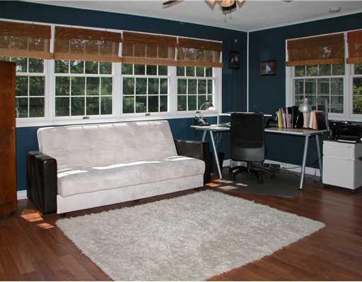 8526 Ridgemont Road Pittsburgh, PA 15237 - Photo 8 of 18 Family Room.