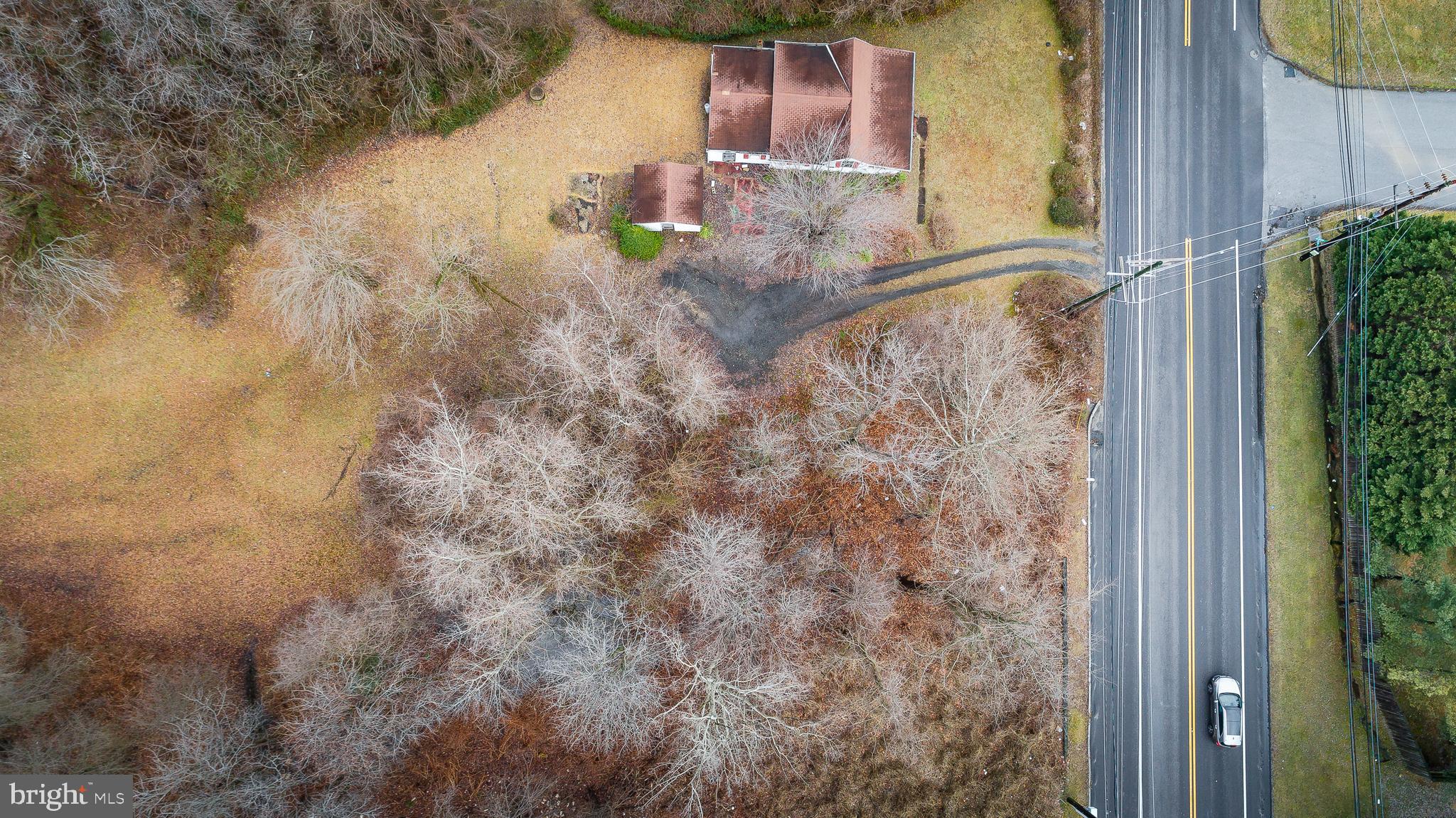 8162 A Hog Neck Road Pasadena, MD 21122 - Photo 2 of 10 Gallery Image 2