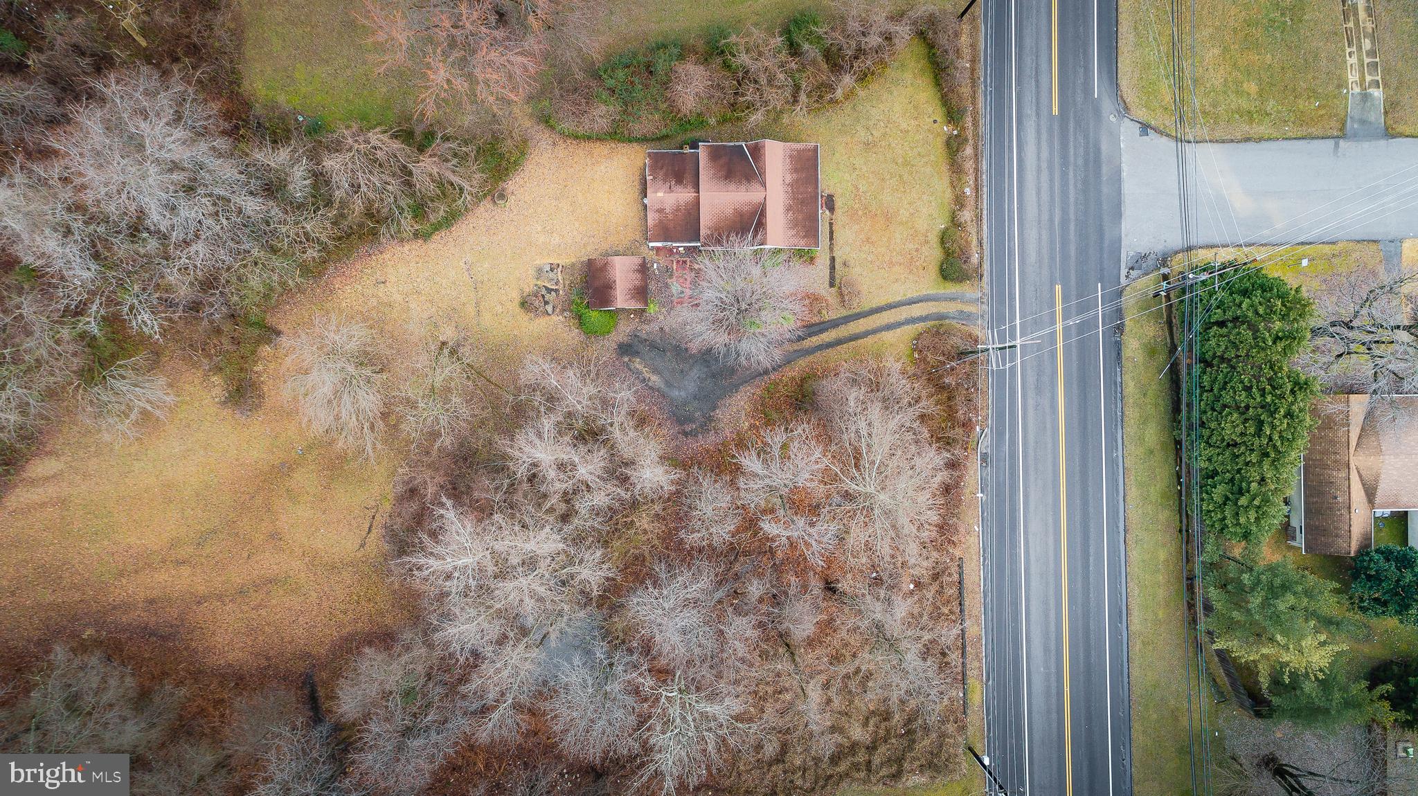 8162 A Hog Neck Road Pasadena, MD 21122 - Photo 3 of 10 Gallery Image 3