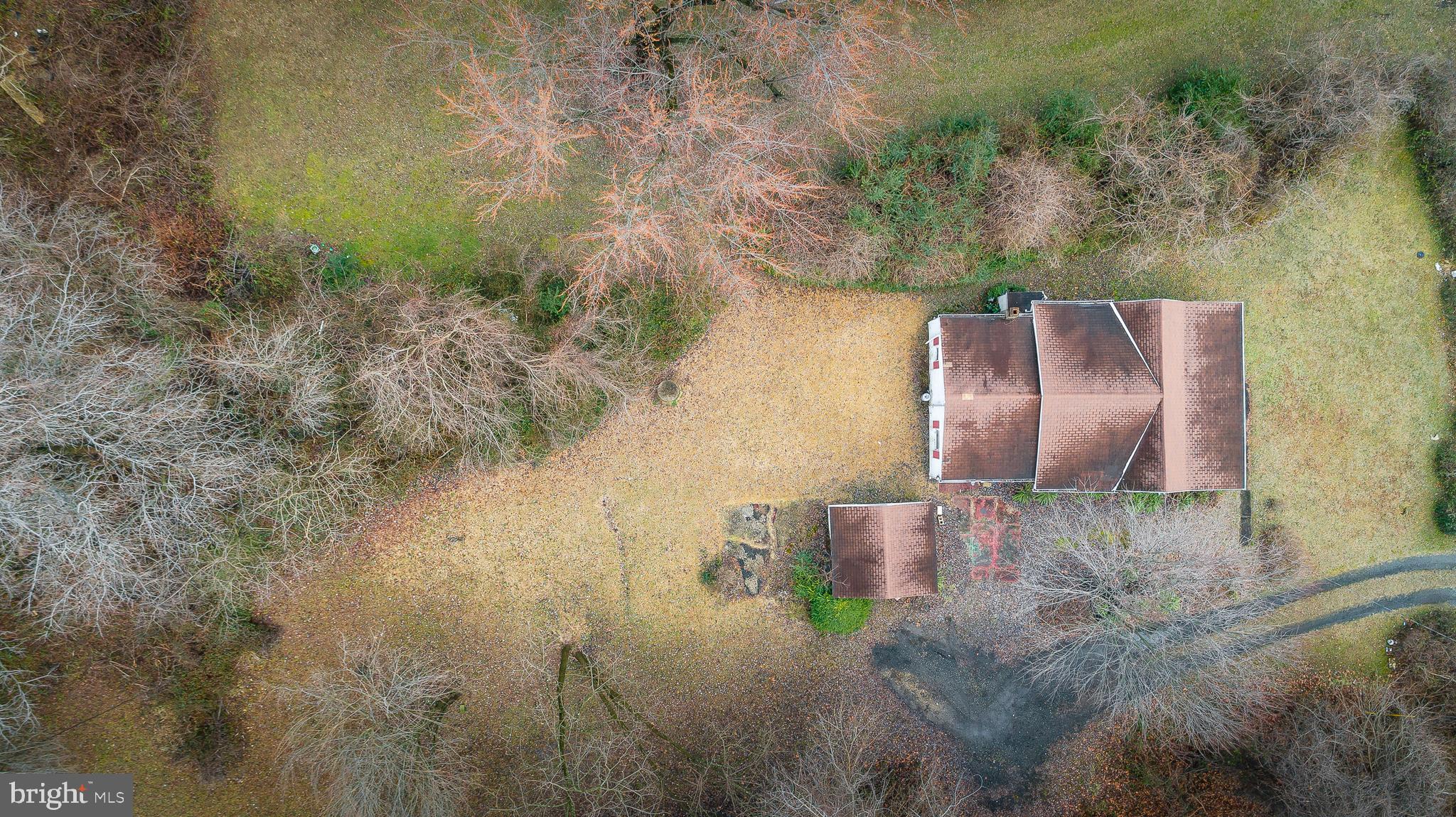 8162 A Hog Neck Road Pasadena, MD 21122 - Photo 5 of 10 Gallery Image 5