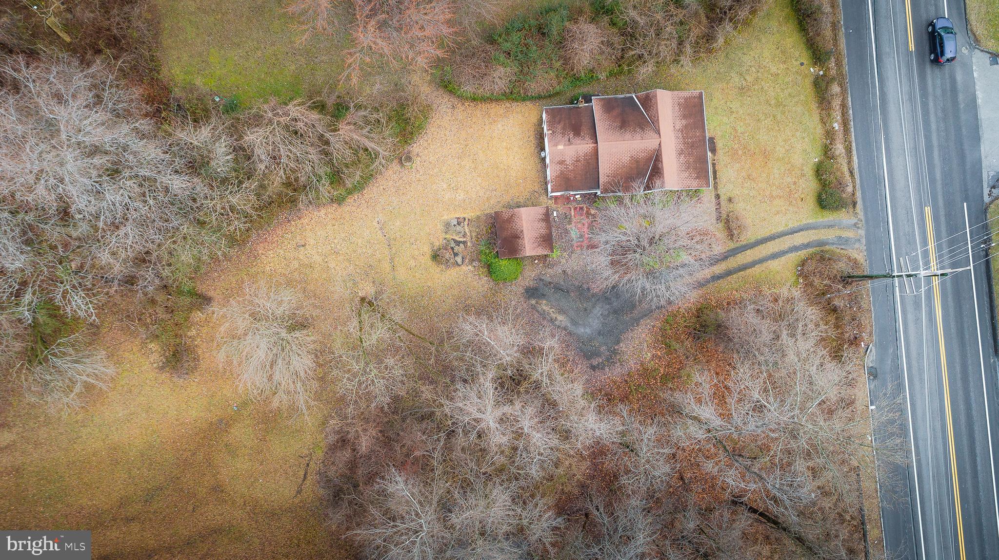 8162 A Hog Neck Road Pasadena, MD 21122 - Photo 6 of 10 Gallery Image 6