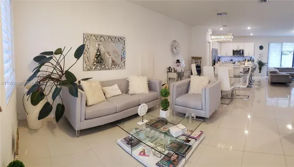 $3,600 | 2414 Southwest 145th Place, Unit 2414, Miami, FL 33175