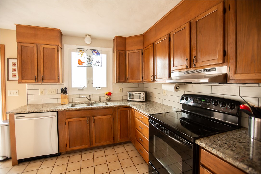 50 Edward Street Coventry, RI 02816 - Photo 5 of 17 Kitchen