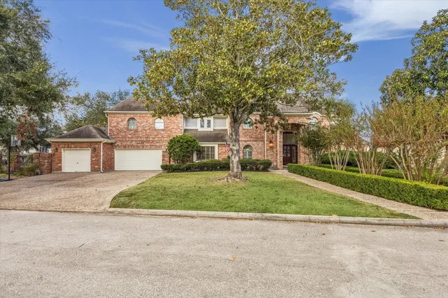 $699,900 | 4202 Masters Drive, League City, TX 77573