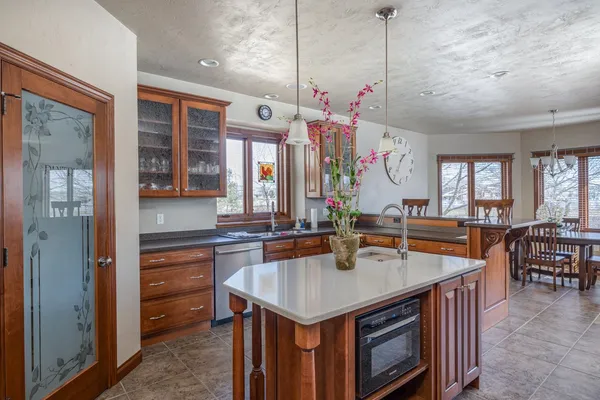 $624,900 | 849 Whisper Falls Lane, Menasha, WI 54952