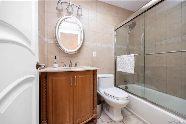 $1,550,000 | 70-13 Caldwell Avenue | Maspeth