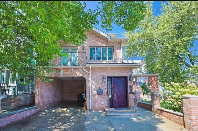 $1,550,000 | 70-13 Caldwell Avenue | Maspeth