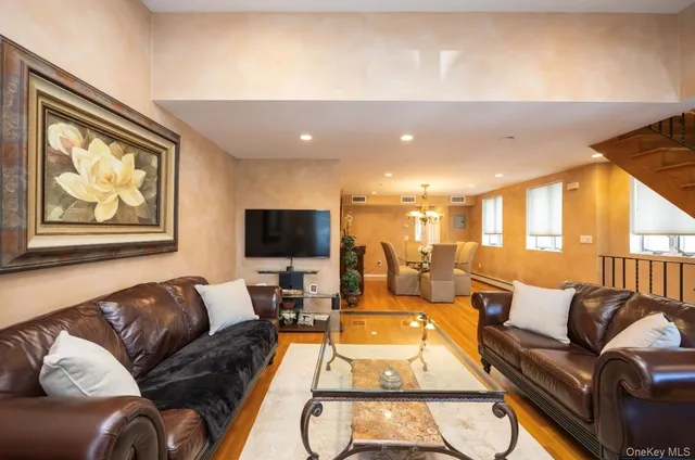 $1,550,000 | 70-13 Caldwell Avenue | Maspeth