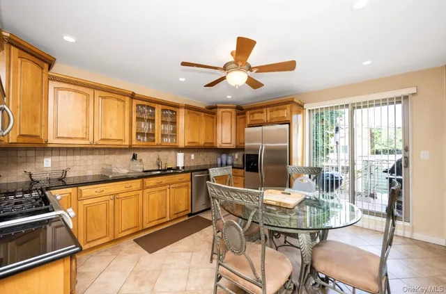 $1,550,000 | 70-13 Caldwell Avenue | Maspeth