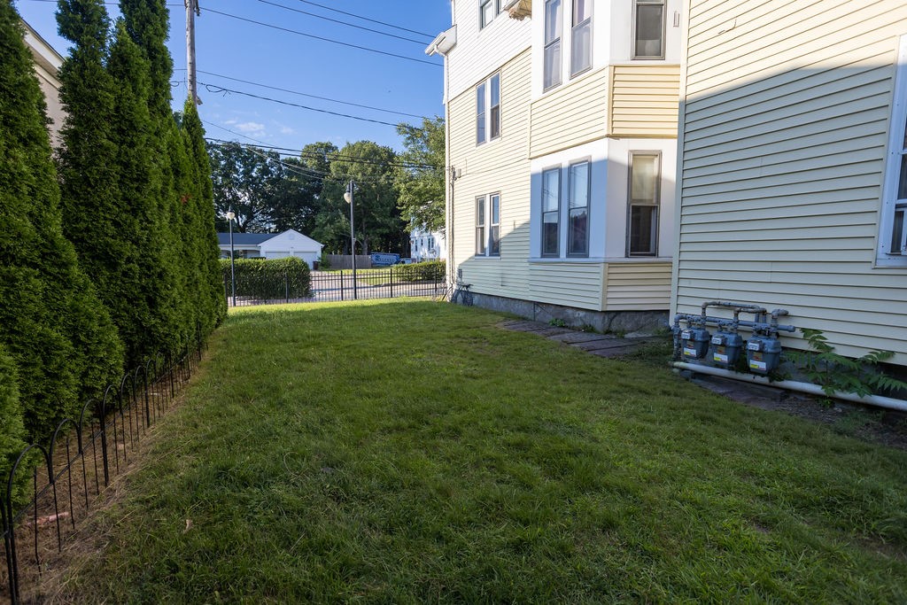 29 Hamlet Avenue Woonsocket, RI 02895 - Photo 6 of 48 Gallery Image 6
