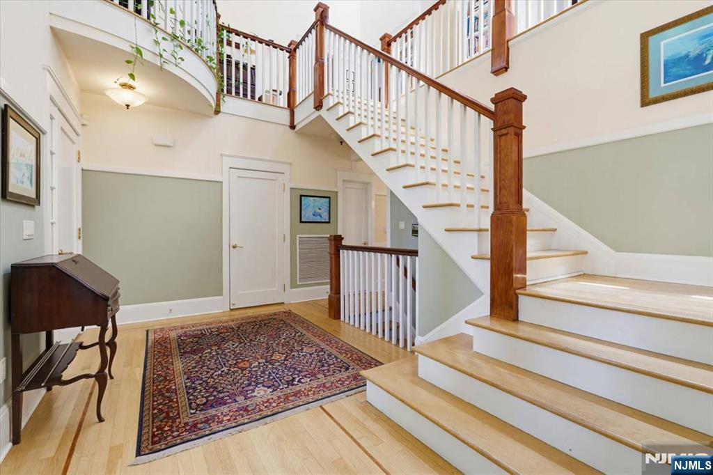 314 Winthrop Road Teaneck, NJ 07666 - Photo 7 of 49