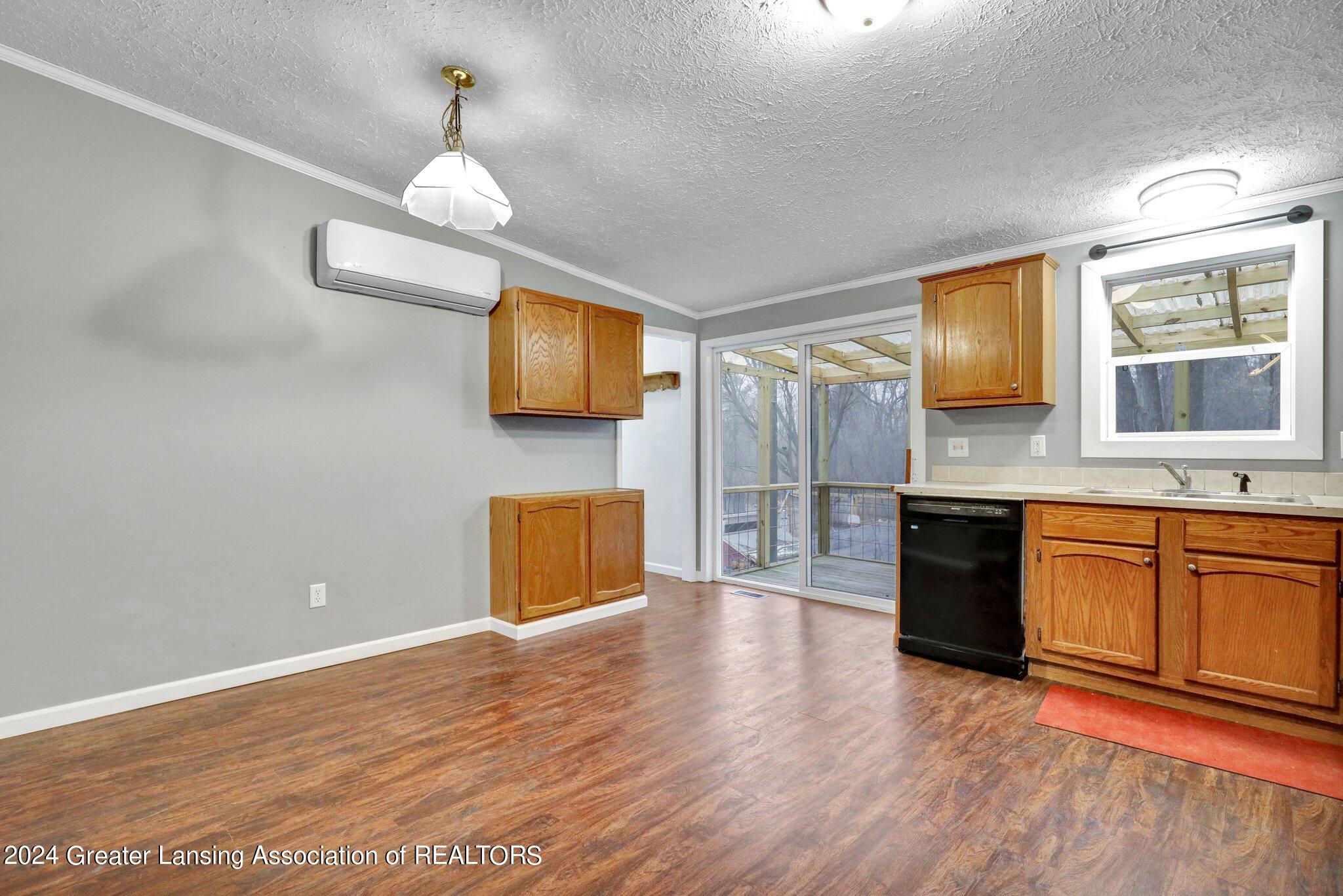 1721 East Lake Lansing Road Haslett, MI 48840 - Photo 10 of 31 11-web-or-mls-Open Ended Media-11