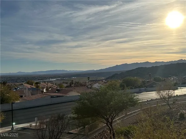 $225,000 | 2191 Bay Club Drive, Unit 202, Laughlin, NV 89029