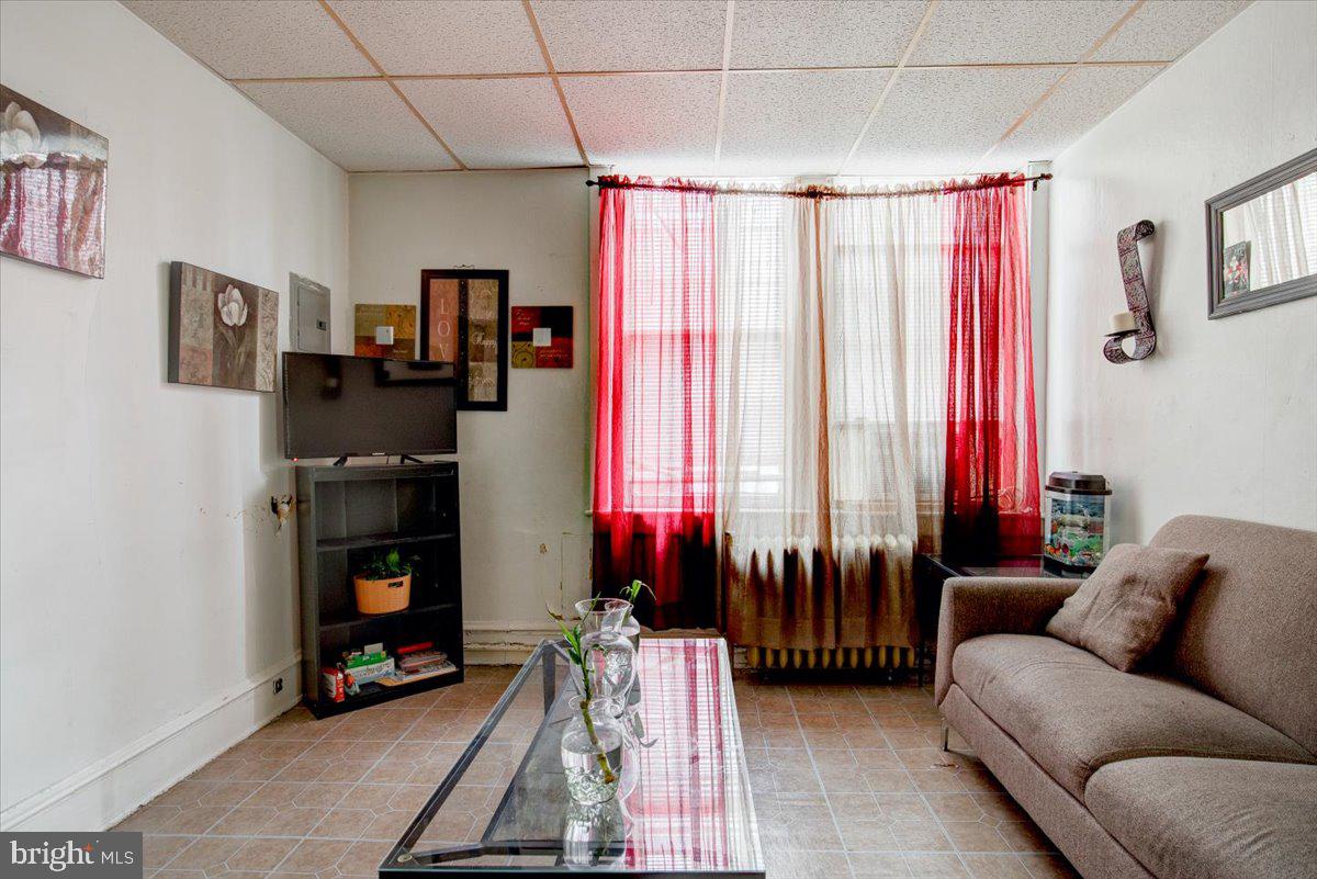 437 Spring Street Reading, PA 19601 - Photo 8 of 25 Gallery Image 8