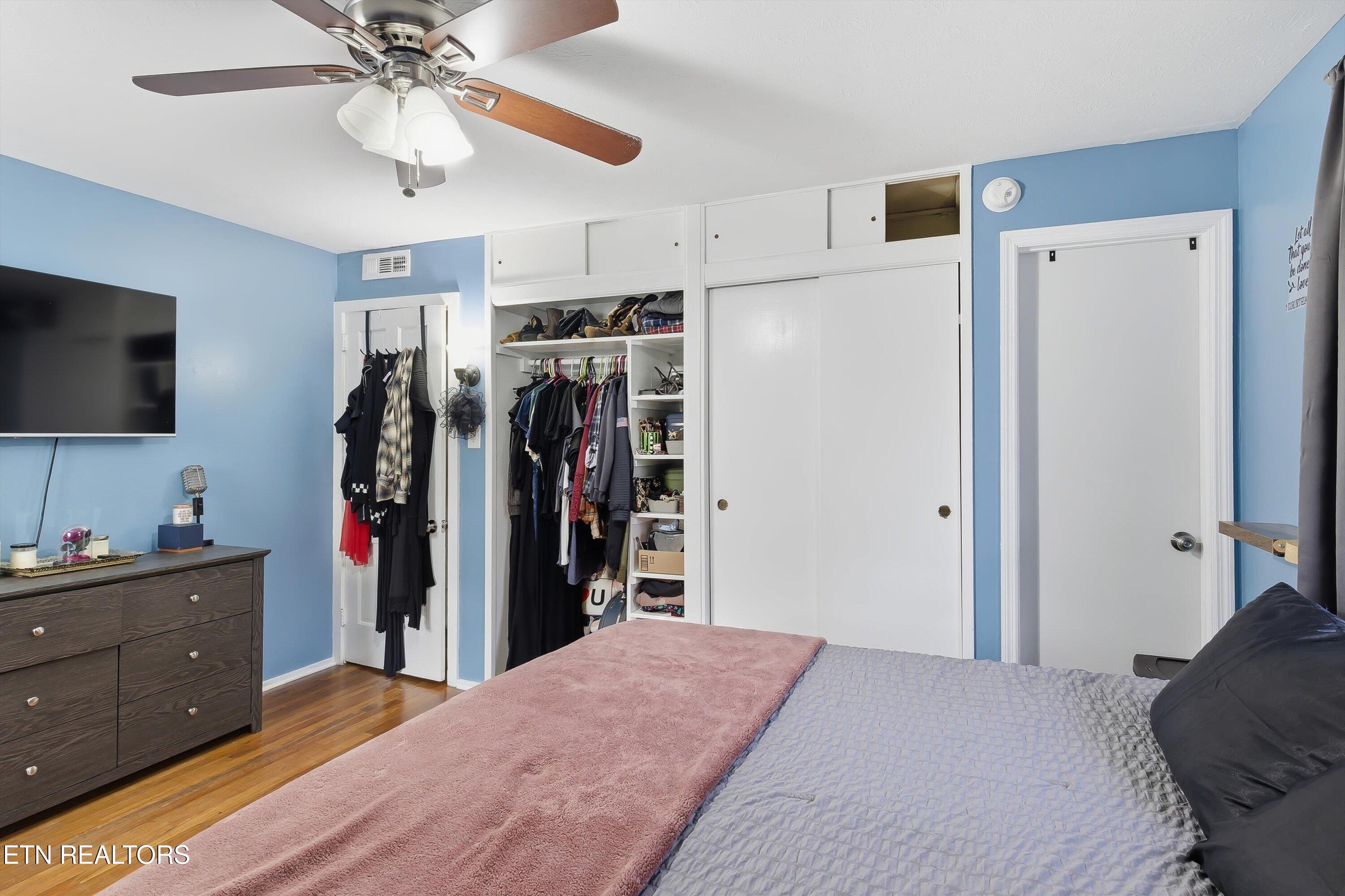 114 East Price Road Oak Ridge, TN 37830 - Photo 17 of 29 18-114 E Price Rd-18