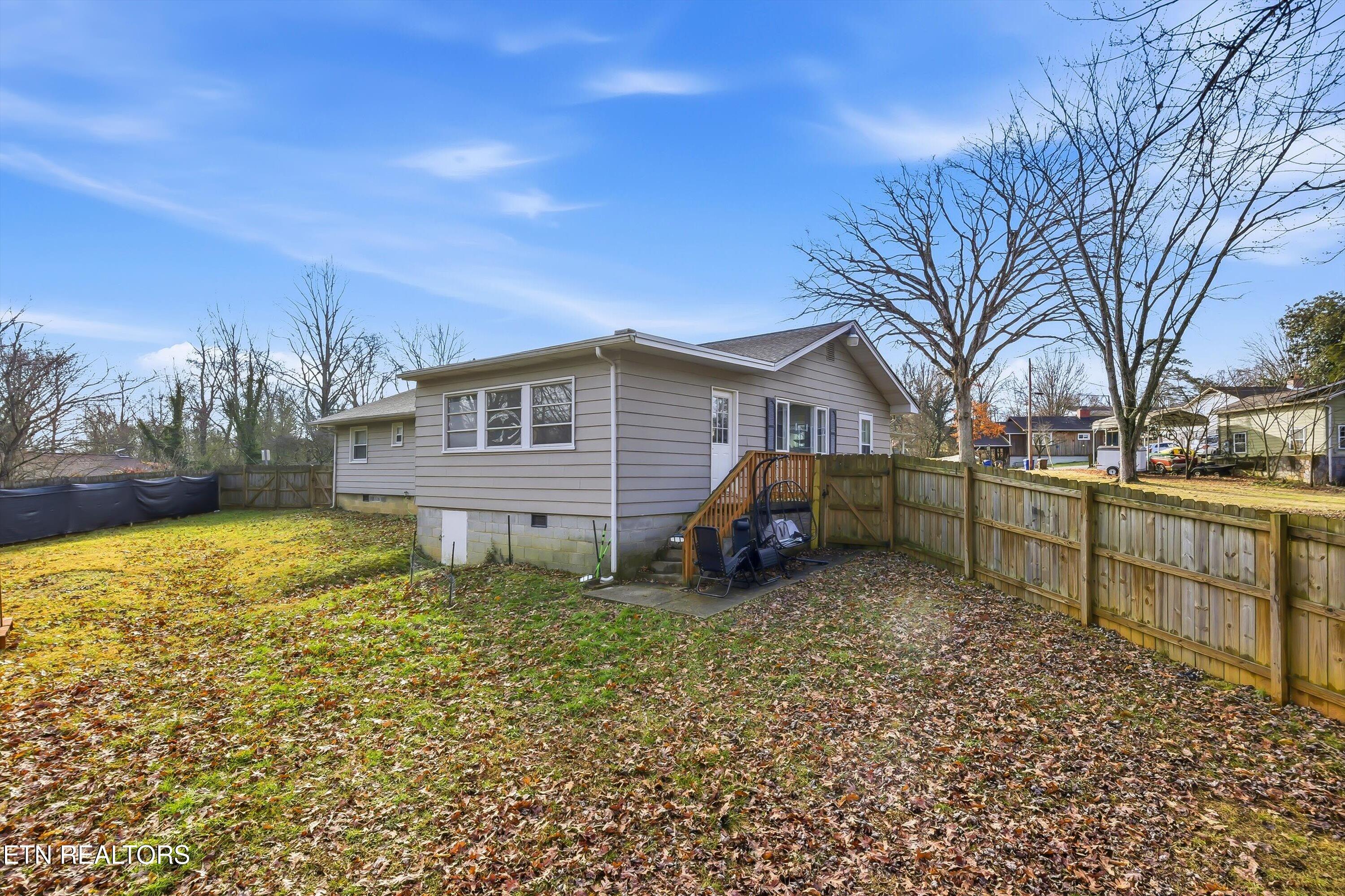 114 East Price Road Oak Ridge, TN 37830 - Photo 22 of 29 23-114 E Price Rd-23