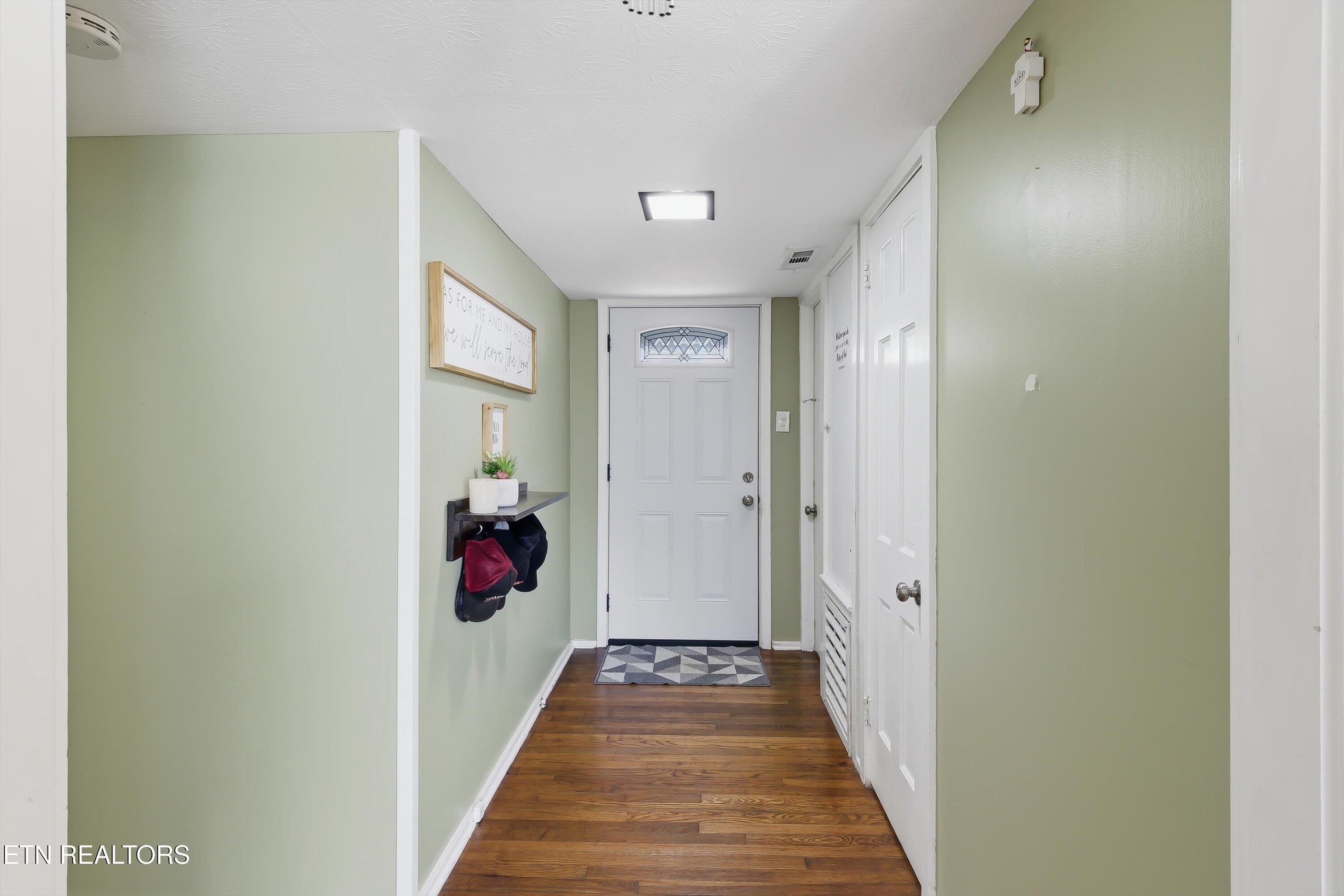 114 East Price Road Oak Ridge, TN 37830 - Photo 6 of 29 06-114 E Price Rd-6