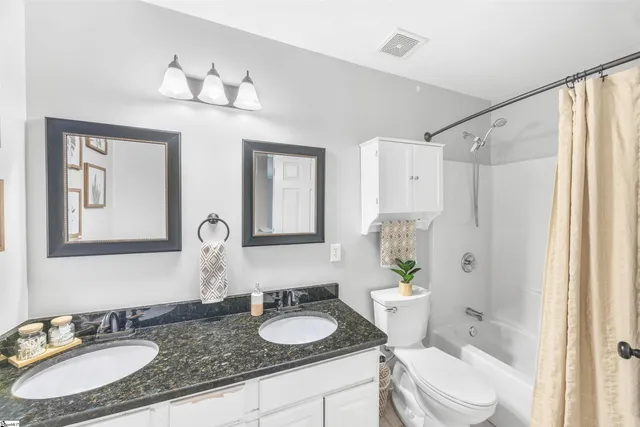 $370,000 | 402 Rolling Pines Lane, Duncan, SC 29334