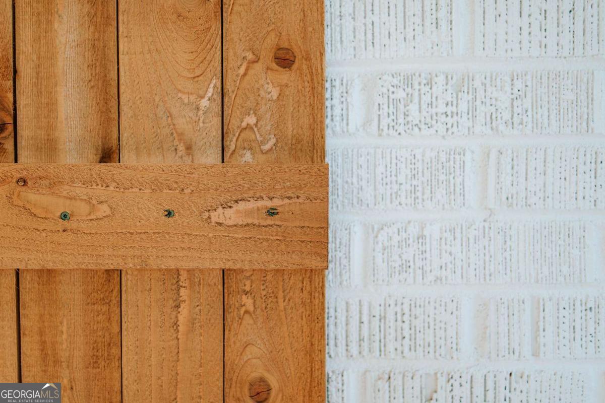 52 Clark Circle Lexington, GA 30648 - Photo 25 of 47 a bathroom with a shower