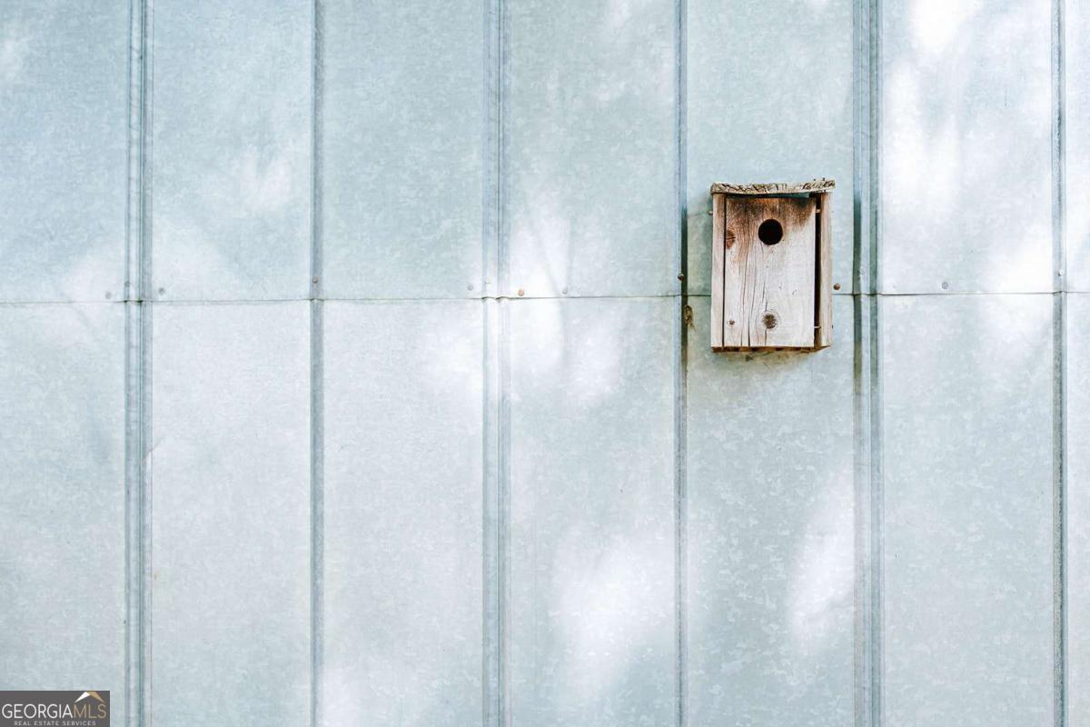 52 Clark Circle Lexington, GA 30648 - Photo 43 of 47 a close view of a bathroom shower