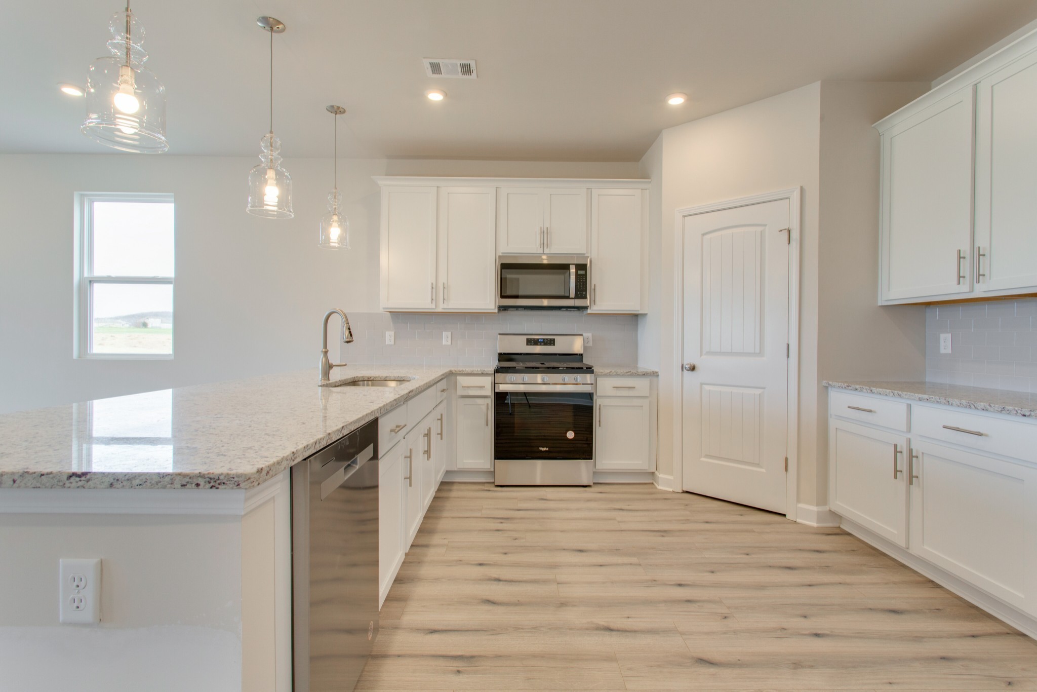 2598 Beverly Gail Road Pleasant View, TN 37146 - Photo 10 of 36 Gallery Image 10