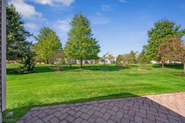 $670,000 | 15 Republic Row, Somerset, NJ 08873