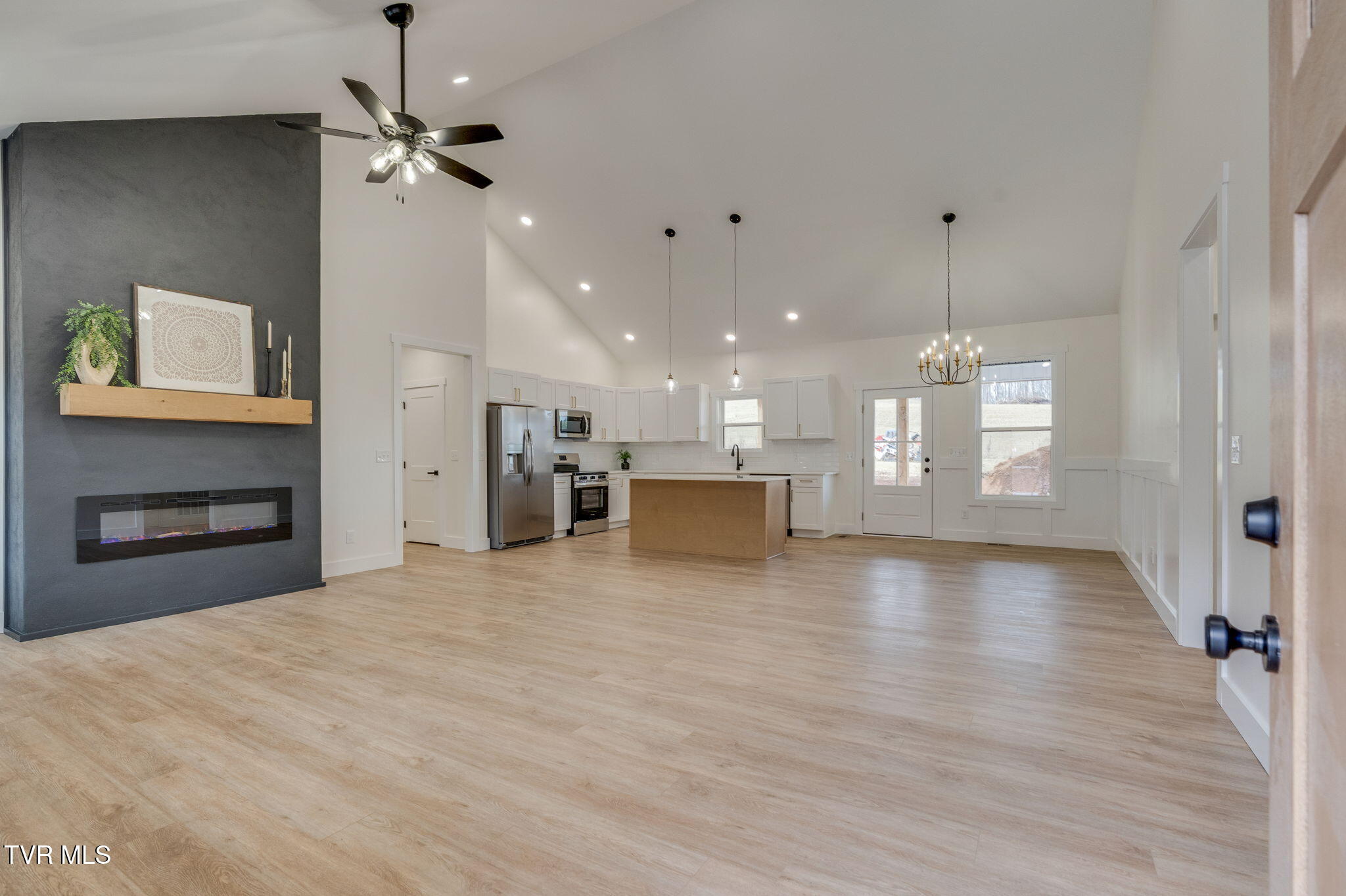 1634 Powder Branch Road Johnson City, TN 37601 - Photo 11 of 43 005