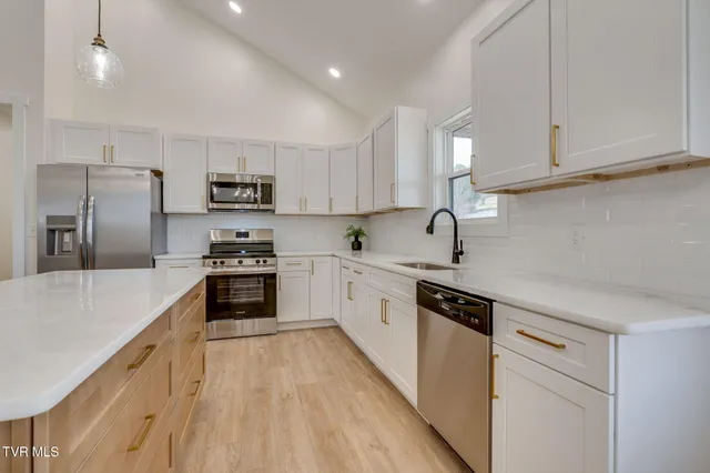 $525,000 | 1634 Powder Branch Road, Johnson City, TN 37601