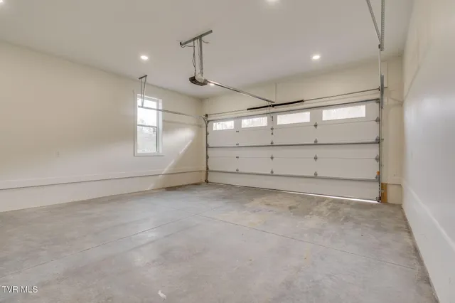 $525,000 | 1634 Powder Branch Road, Johnson City, TN 37601