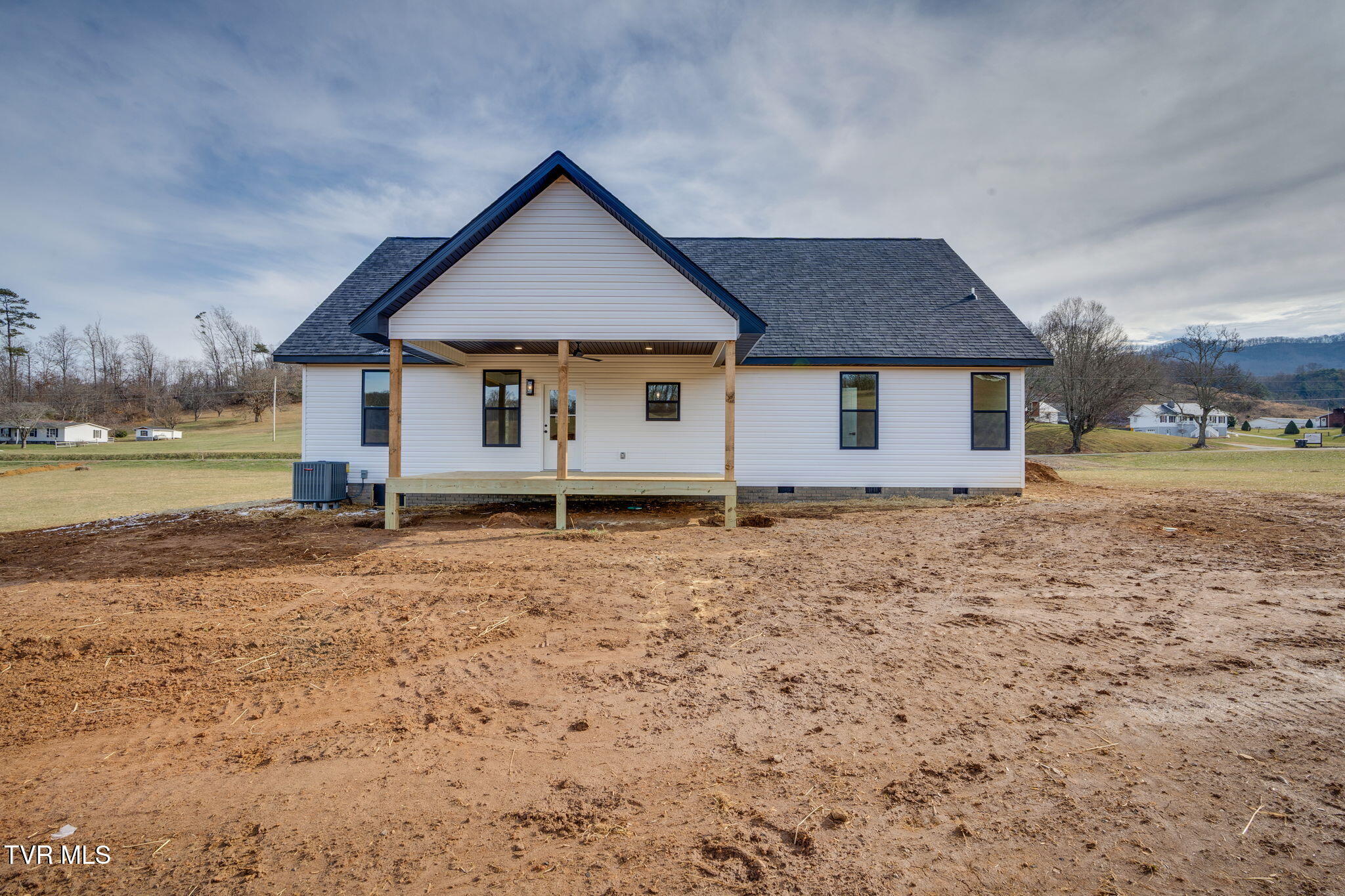 1634 Powder Branch Road Johnson City, TN 37601 - Photo 38 of 43 033